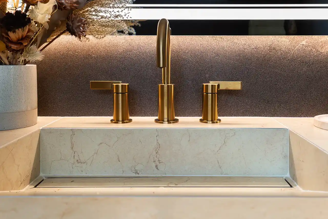 Kirkland condo – marble sink detail